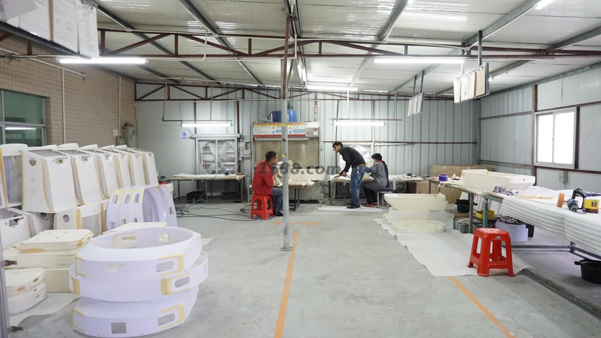 厚片吸塑后加工流水線(xiàn)